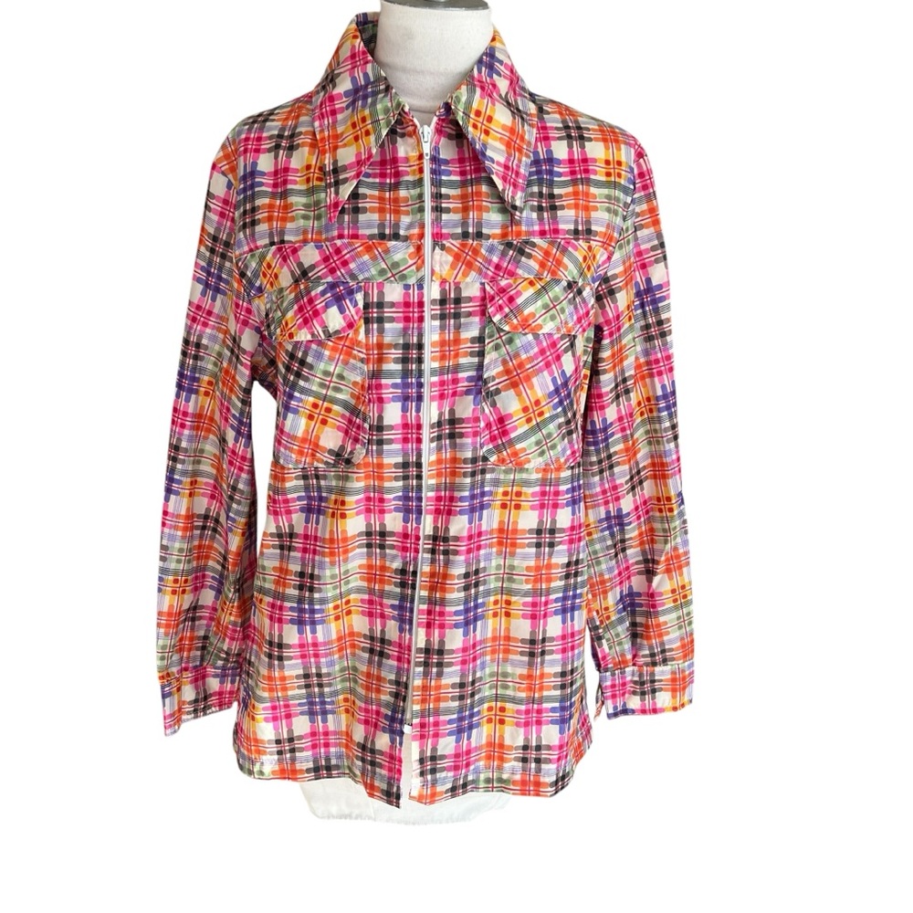 VINTAGE NYLON ZIP FRONT PLAID WOMENS SHIRT SIZE LARGE FITS LIKE A MEDIUM
